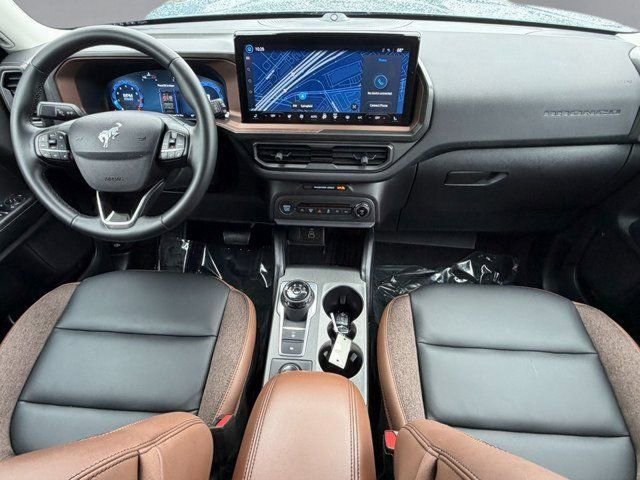 Certified 2025 Ford Bronco Sport Outer Banks w/ Outer Banks Tech Package+ AWD/4WD image 3
