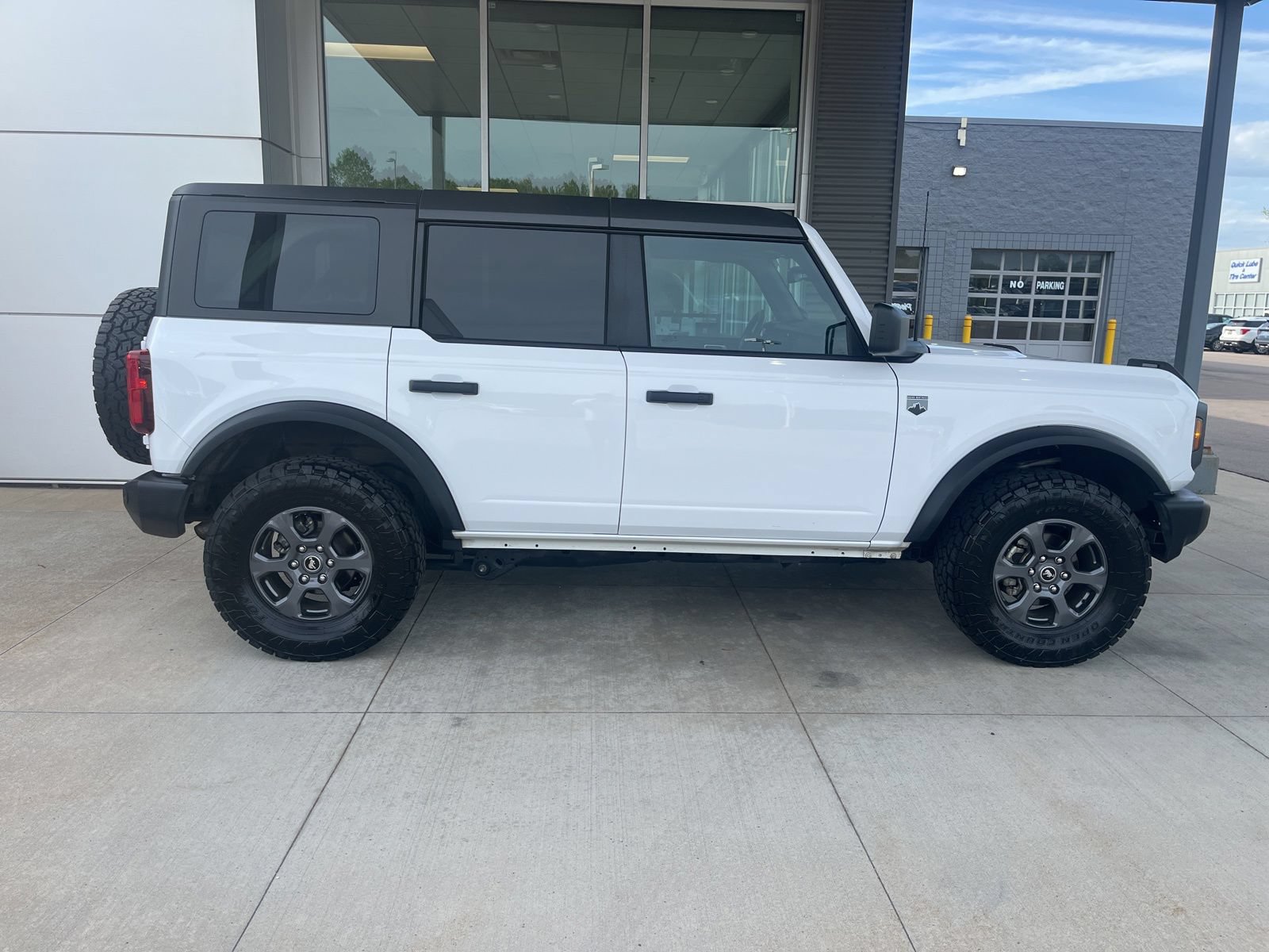 Certified 2024 Ford Bronco Big Bend AWD/4WD image 8
