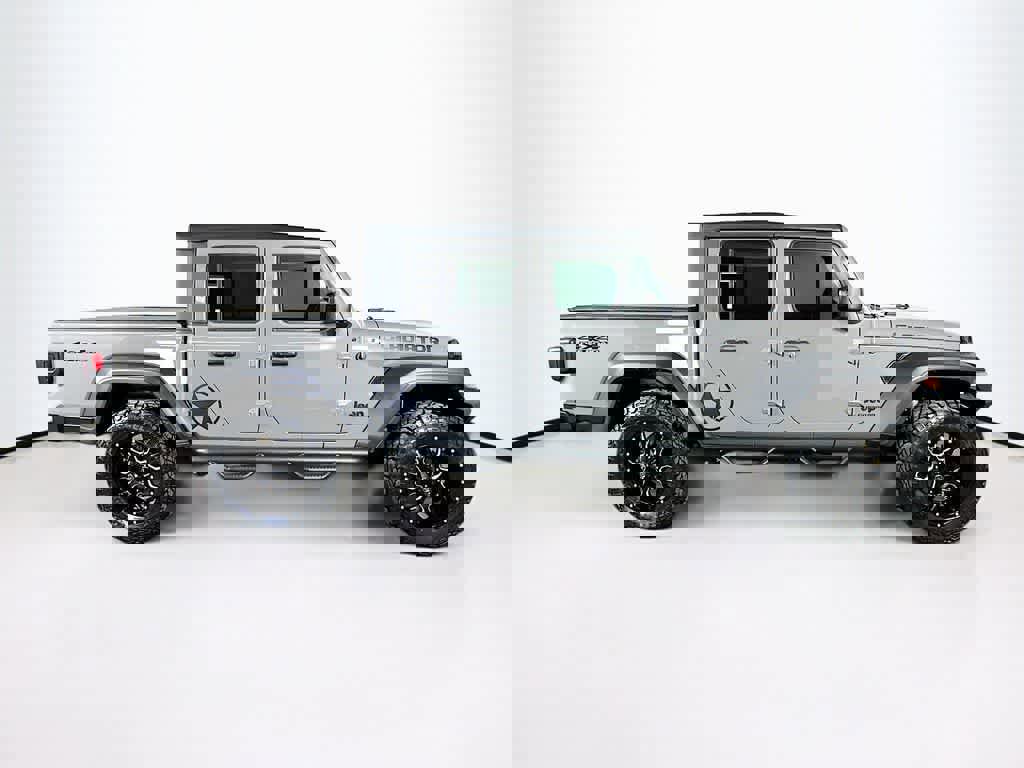 Used 2022 Jeep Gladiator Sport image 6