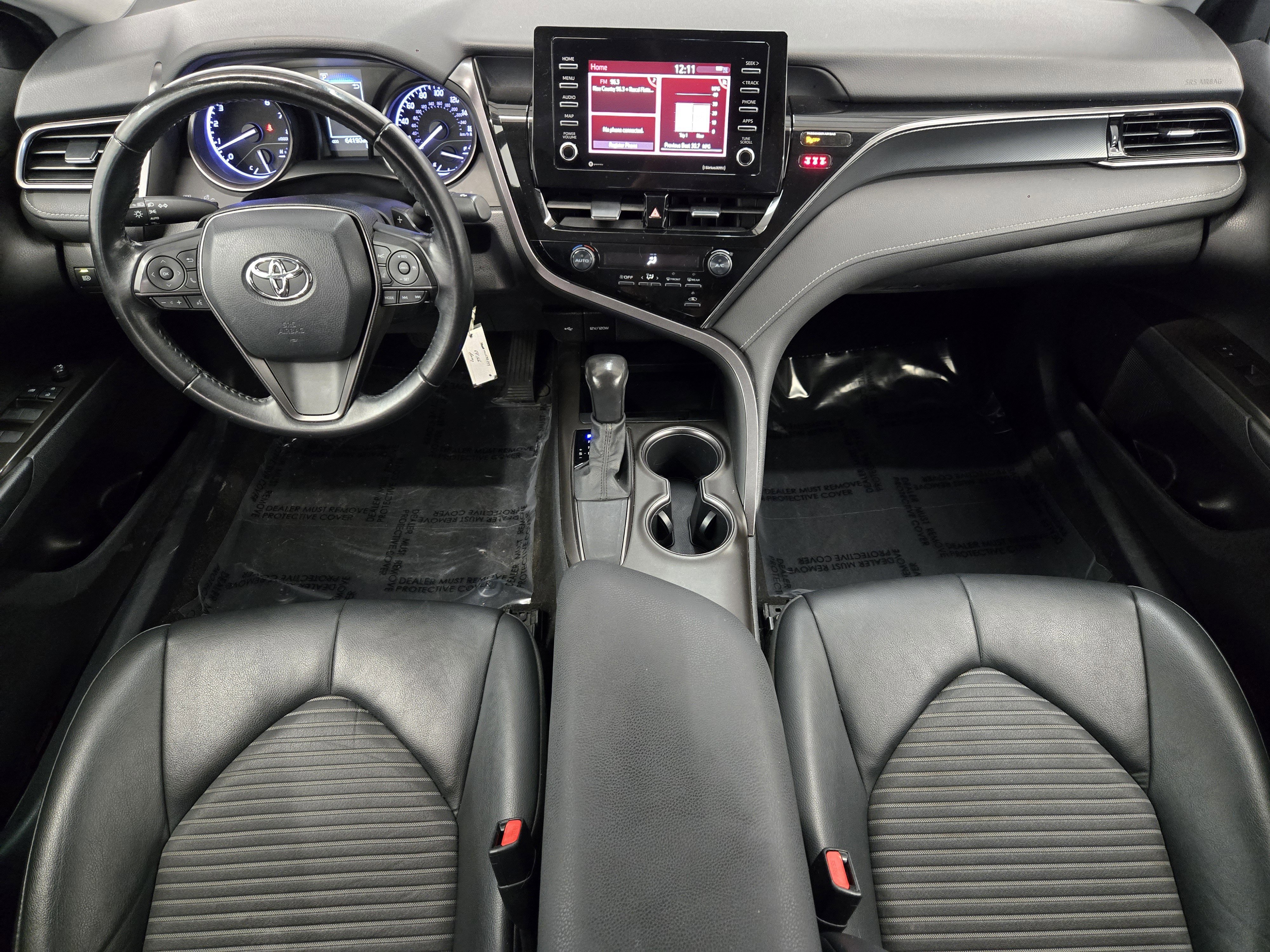 Used 2021 Toyota Camry SE FWD image 25