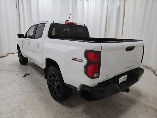 Used 2025 Chevrolet Colorado Z71 w/ Technology Package AWD/4WD image 12