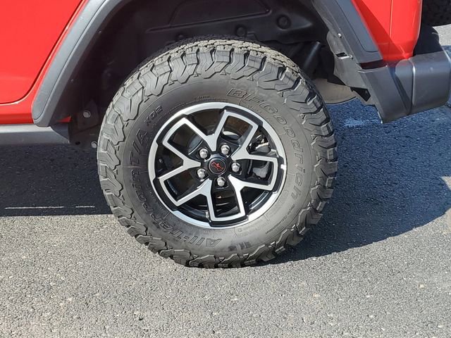 Used 2025 Jeep Wrangler Unlimited Rubicon w/ Convenience Group image 28