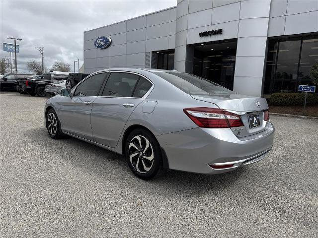 Used 2017 Honda Accord EX-L image 4