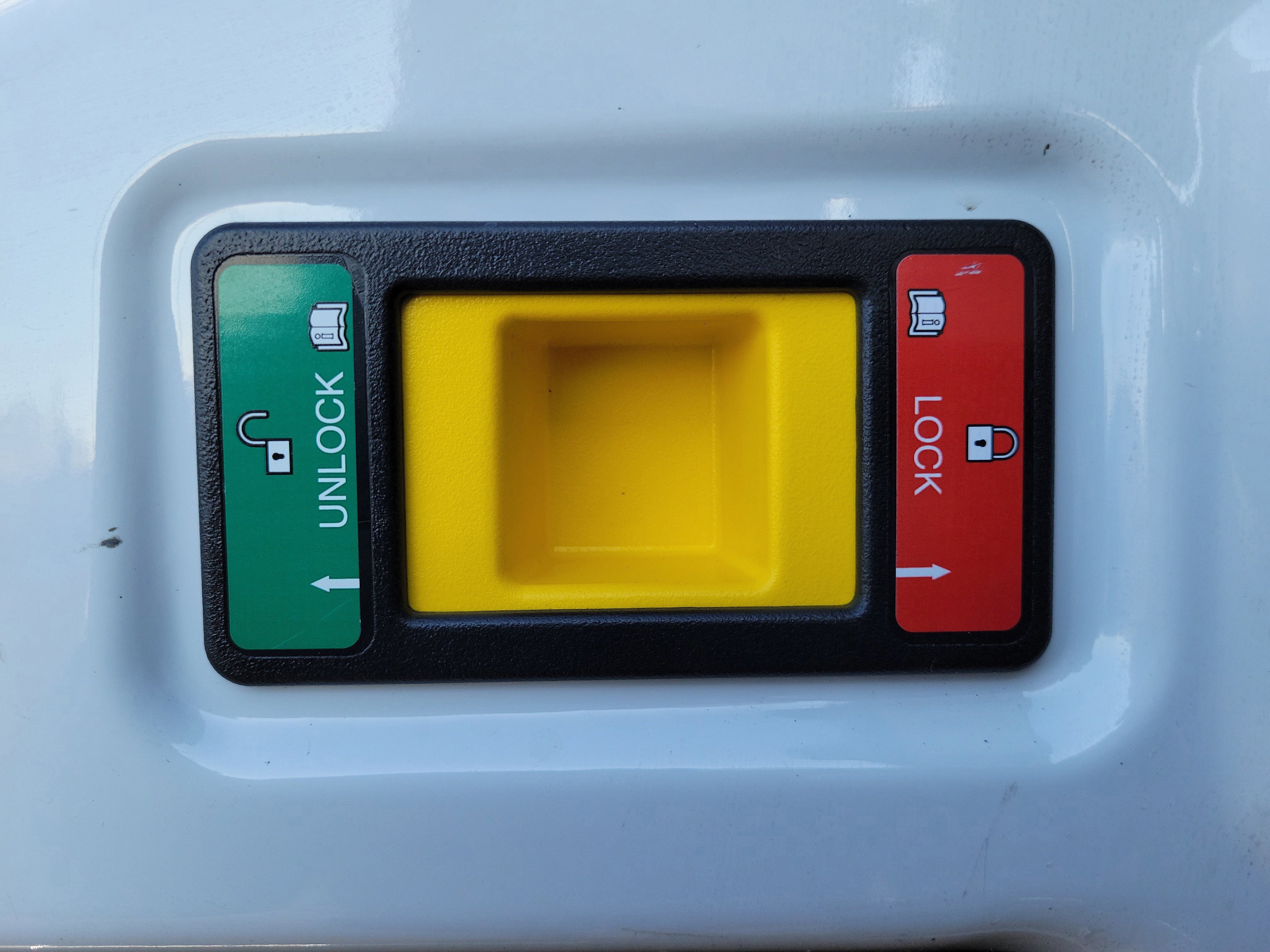 Certified 2023 Ford Transit 250 Medium Roof w/ Load Area Protection Package image 9