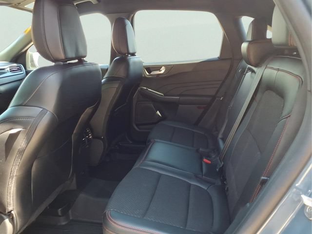 Certified 2025 Ford Escape ST-Line w/ Cold Weather Package AWD/4WD image 9