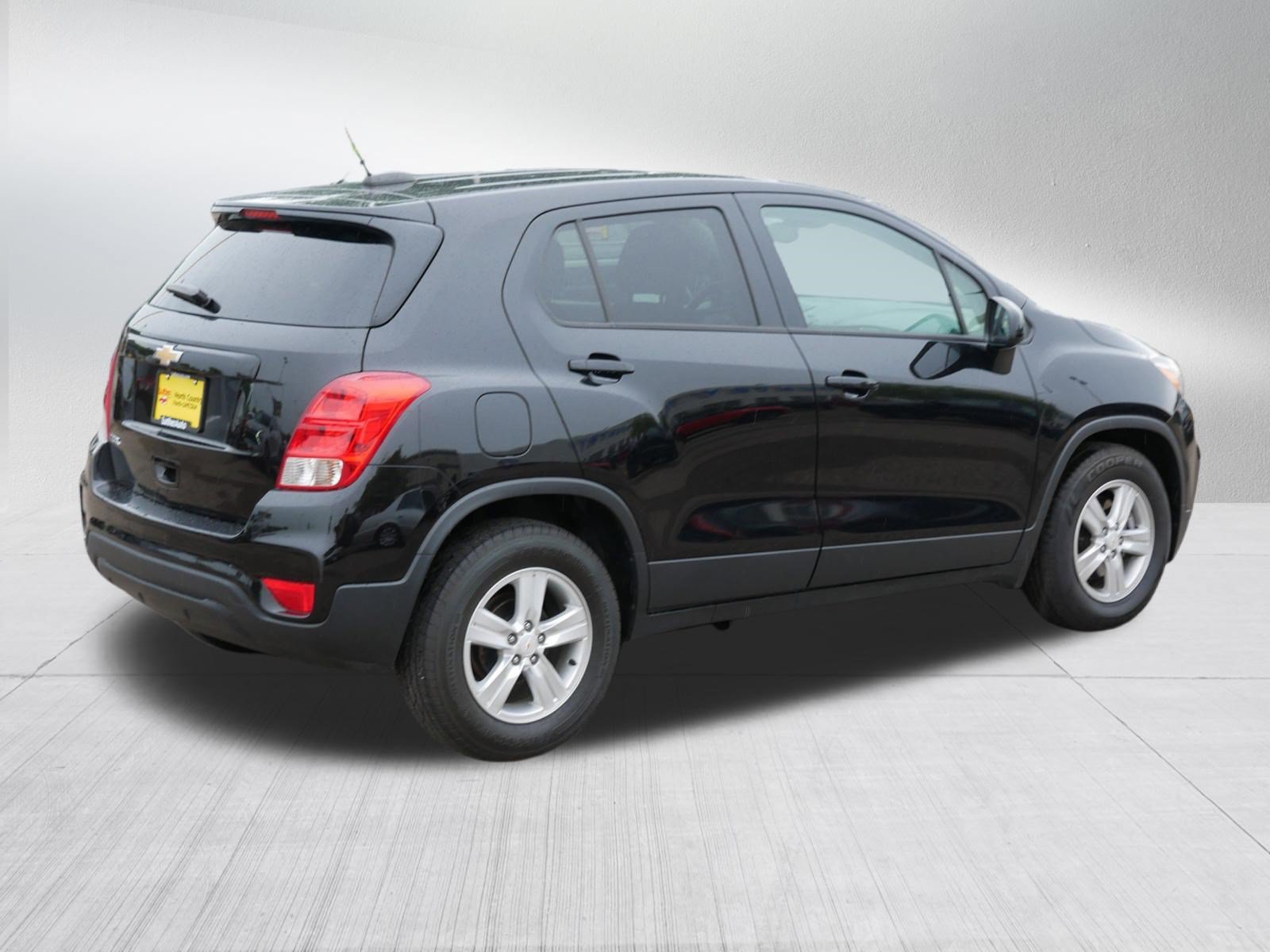 Used 2020 Chevrolet Trax LS w/ Tint and Cruise Package FWD image 7