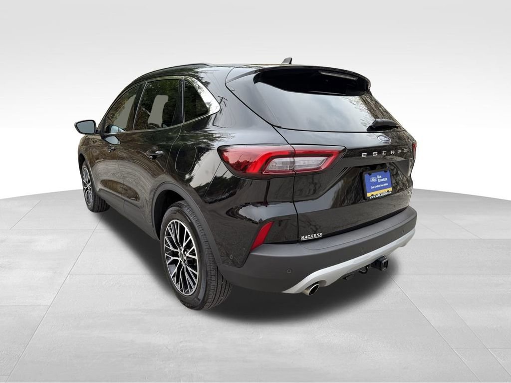Certified 2024 Ford Escape SE w/ PHEV Premium Package image 3