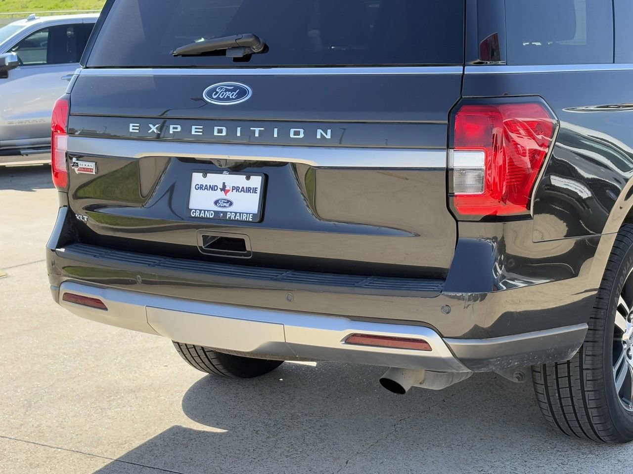 Certified 2023 Ford Expedition XLT image 7
