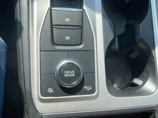 Certified 2023 Ford Explorer XLT AWD/4WD image 30