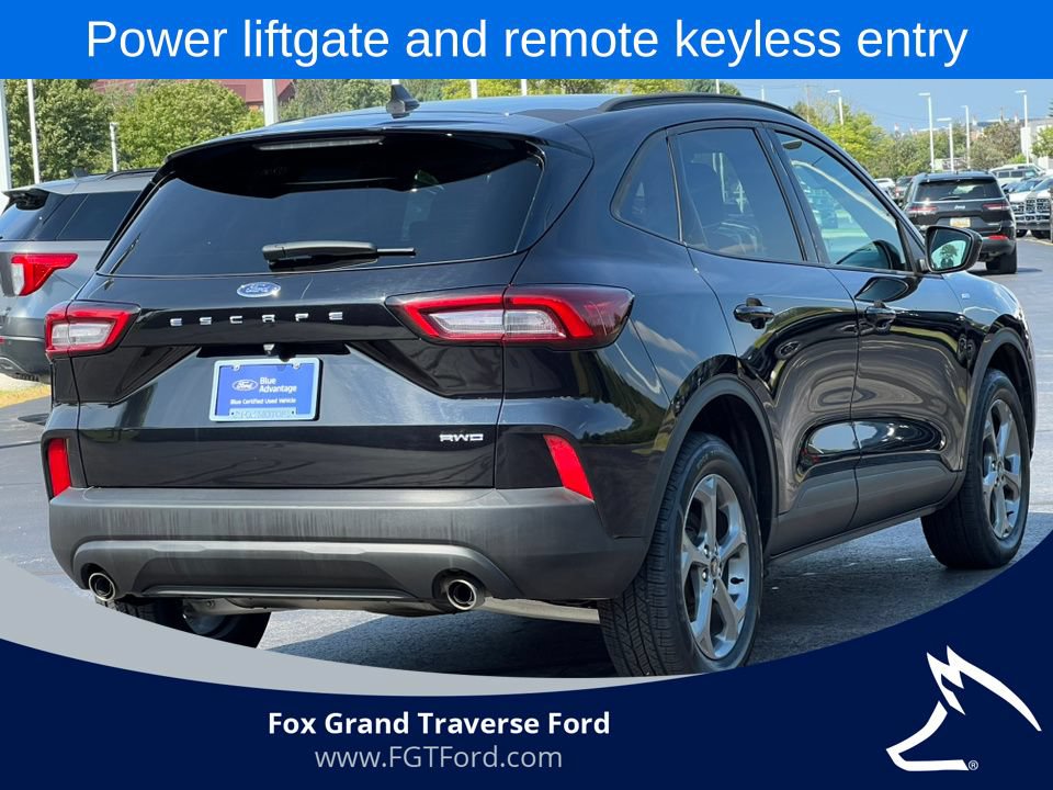 Certified 2025 Ford Escape ST-Line Select AWD/4WD image 9
