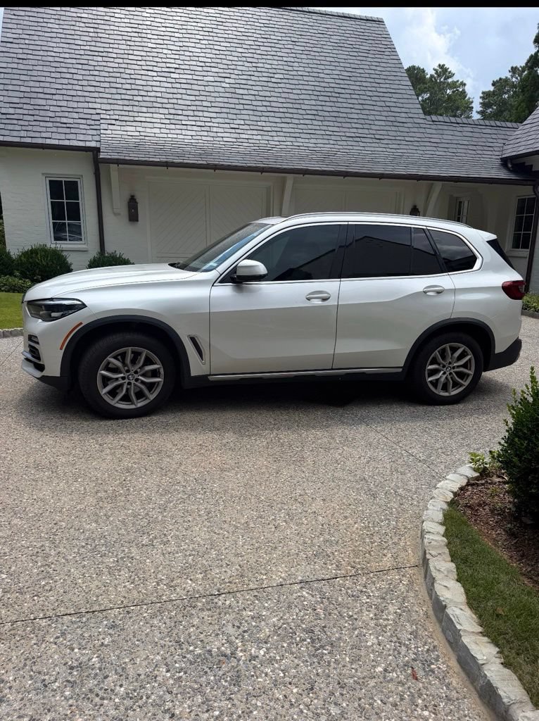 Used 2019 BMW X5 xDrive40i w/ Convenience Package AWD/4WD image 4