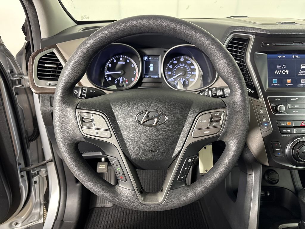 Used 2017 Hyundai Santa Fe SE w/ Cargo Package FWD image 17