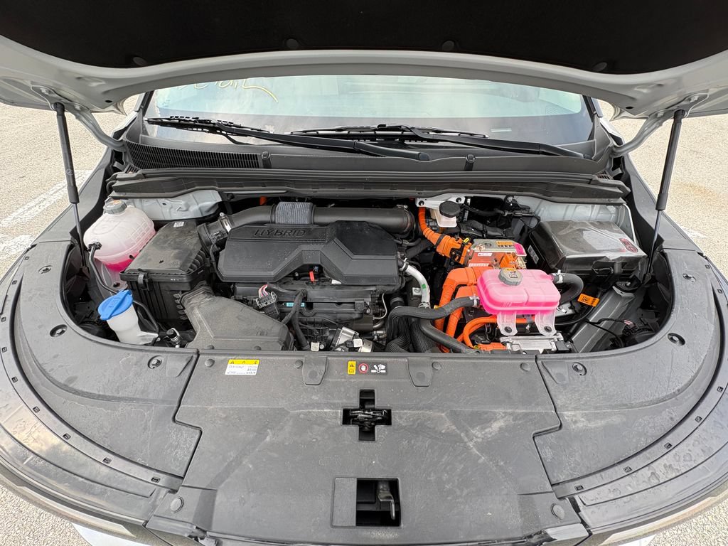 Used 2025 Kia Carnival EX FWD image 34