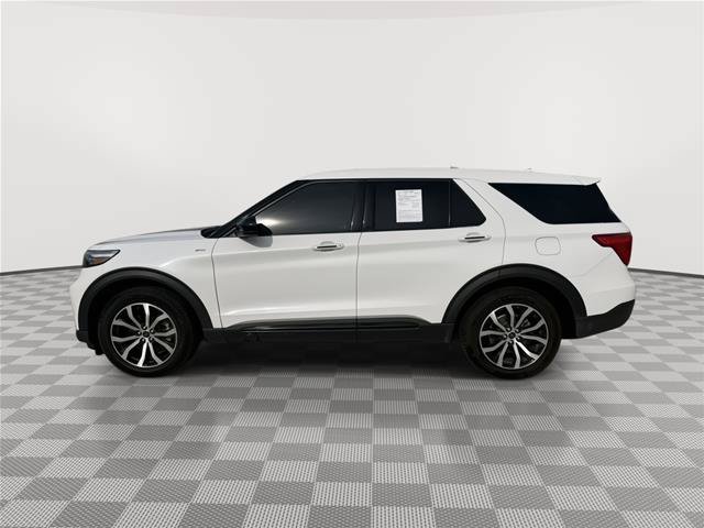 Certified 2022 Ford Explorer ST-Line AWD/4WD image 4