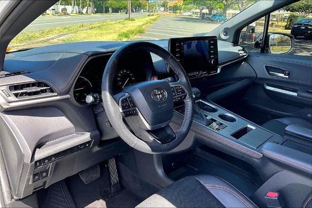Used 2024 Toyota Sienna XSE FWD image 13