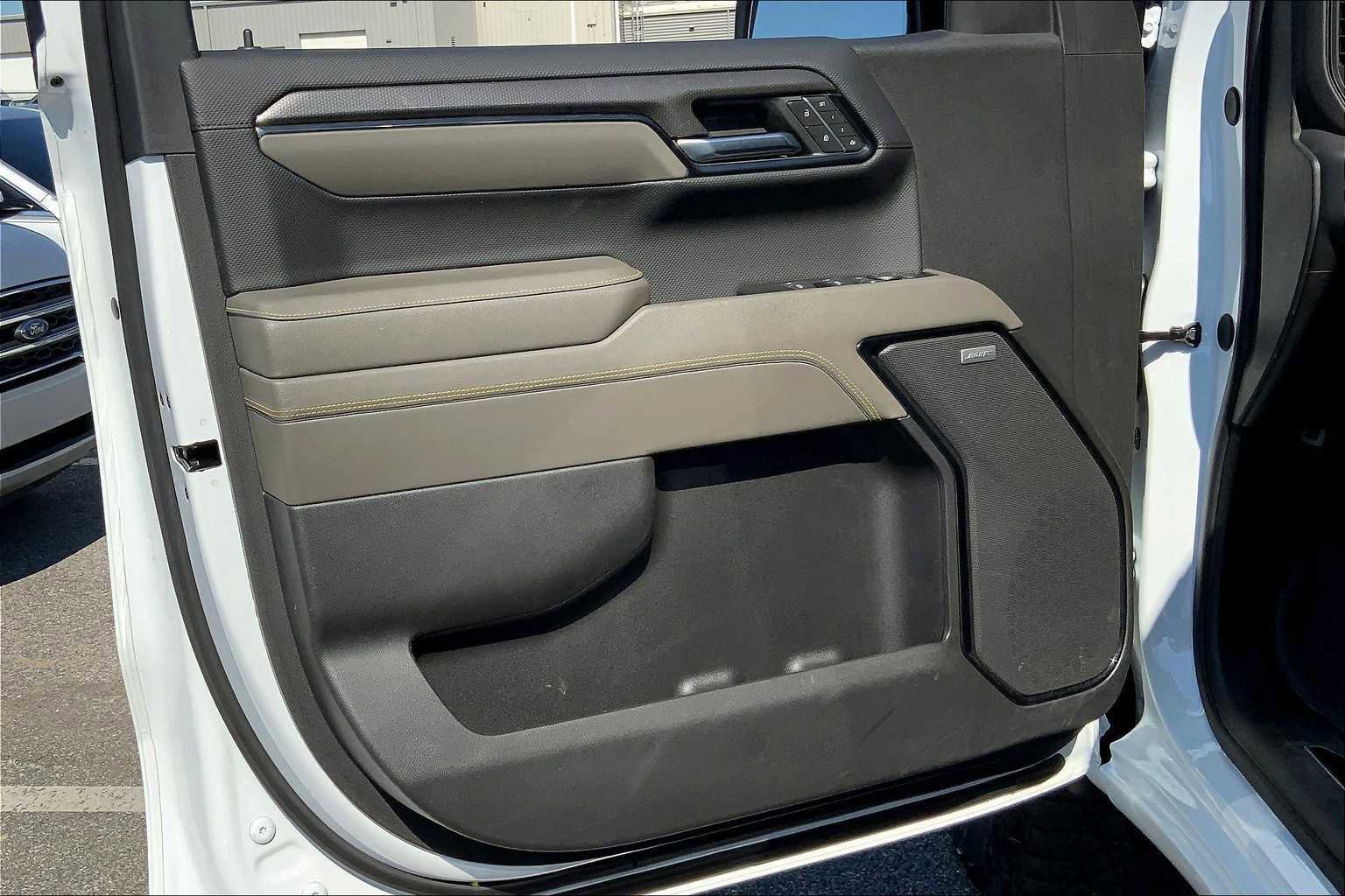 Used 2024 Chevrolet Silverado 1500 ZR2 w/ Technology Package image 21