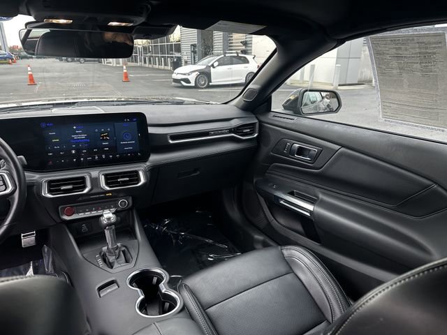 Certified 2025 Ford Mustang Premium image 18