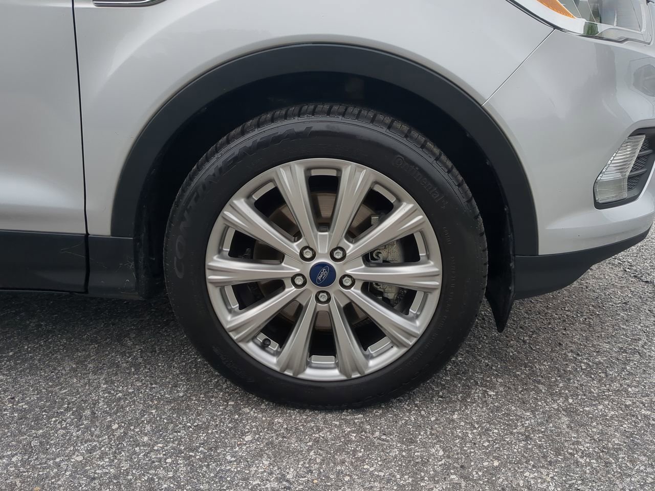 Certified 2017 Ford Escape Titanium FWD image 9