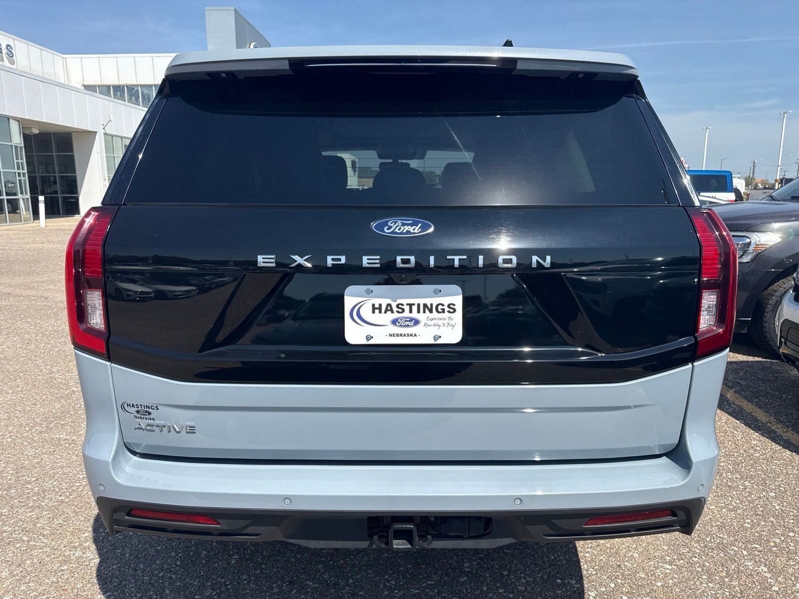 Certified 2025 Ford Expedition Active AWD/4WD image 8