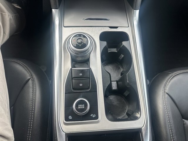 Certified 2022 Ford Explorer XLT w/ Equipment Group 202A image 24