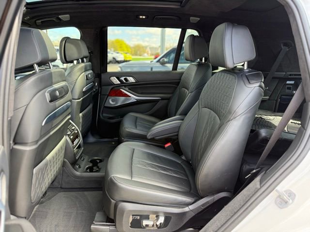 Used 2024 BMW ALPINA XB7 AWD/4WD image 19