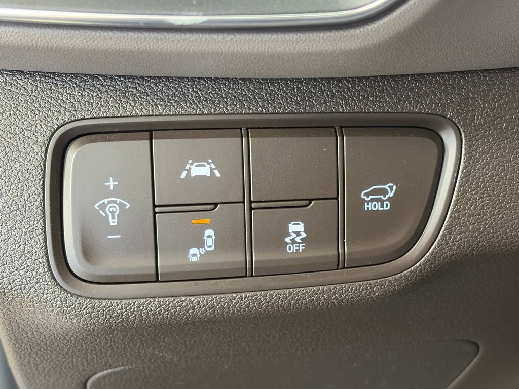 Used 2020 Hyundai Santa Fe Limited w/ Cargo Package FWD image 24