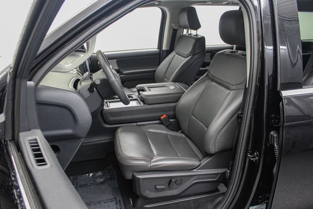 Certified 2025 Ford Expedition Active AWD/4WD image 16