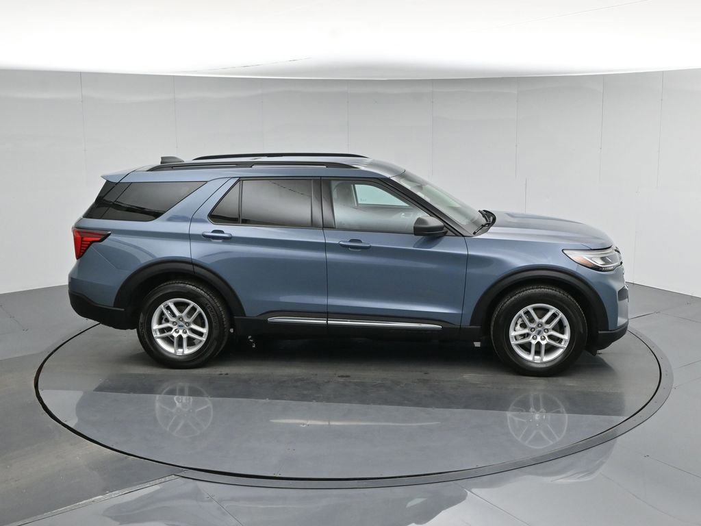 Certified 2025 Ford Explorer Active RWD image 11