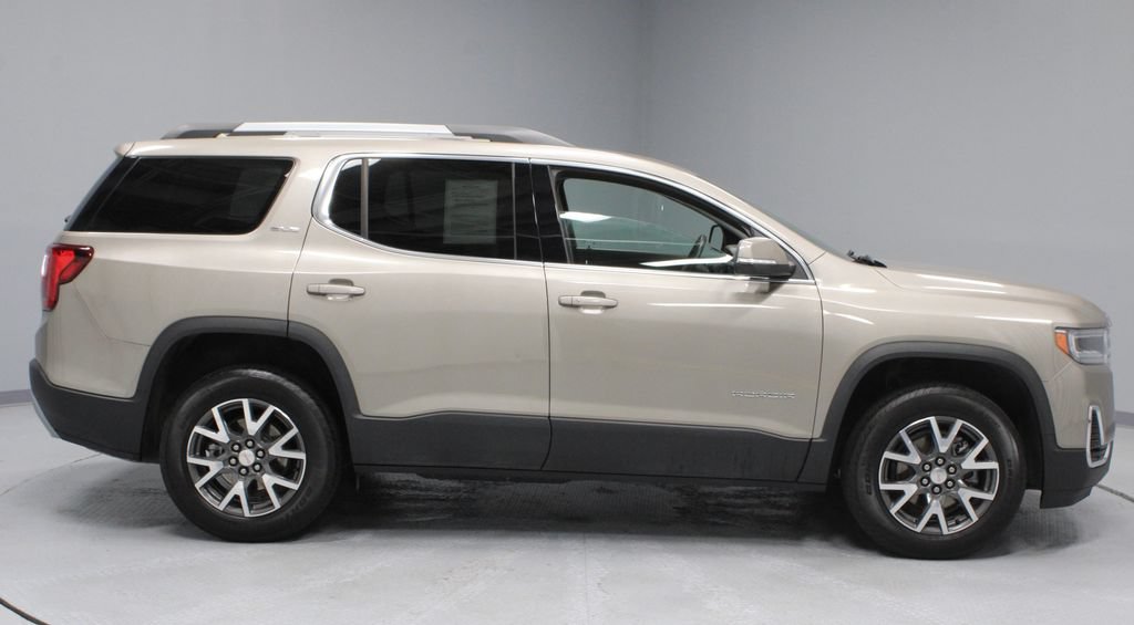 Used 2023 GMC Acadia SLE w/ Driver Convenience Package FWD image 12