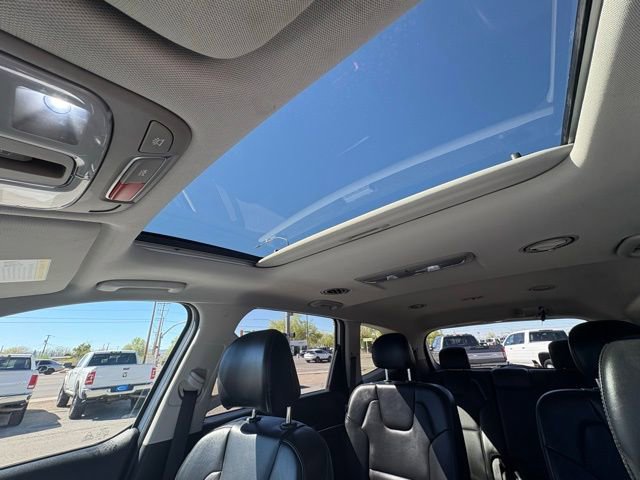 Used 2025 Kia Telluride S FWD image 29