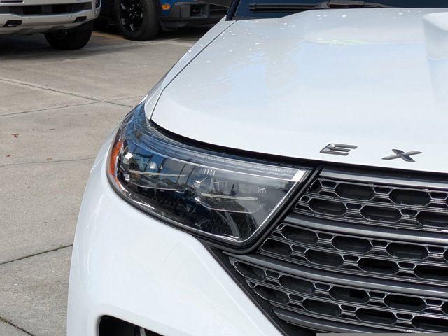 Certified 2021 Ford Explorer XLT w/ Equipment Group 202A image 9