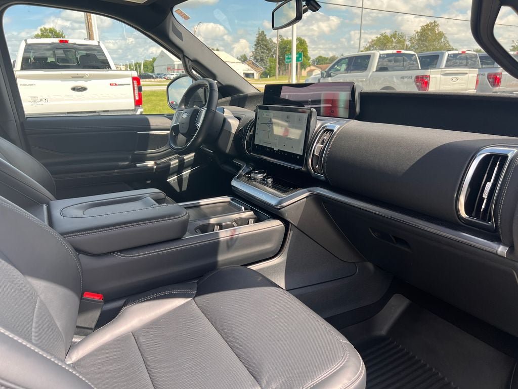Certified 2025 Ford Expedition Max Platinum w/ Stealth Appearance Package AWD/4WD image 22