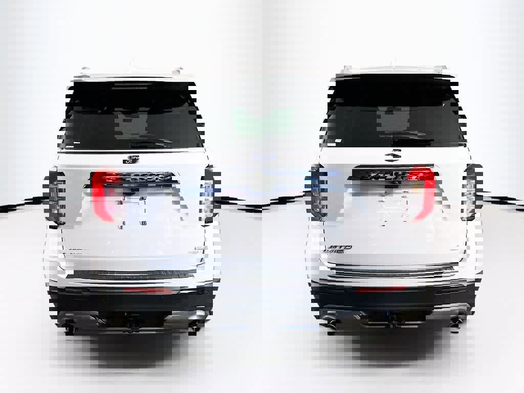 Certified 2020 Ford Explorer Limited w/ Class III Trailer Tow Package image 4