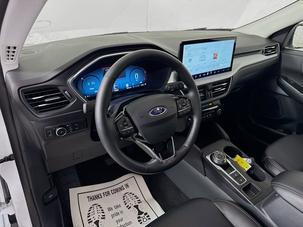 Certified 2025 Ford Escape Platinum FWD image 13