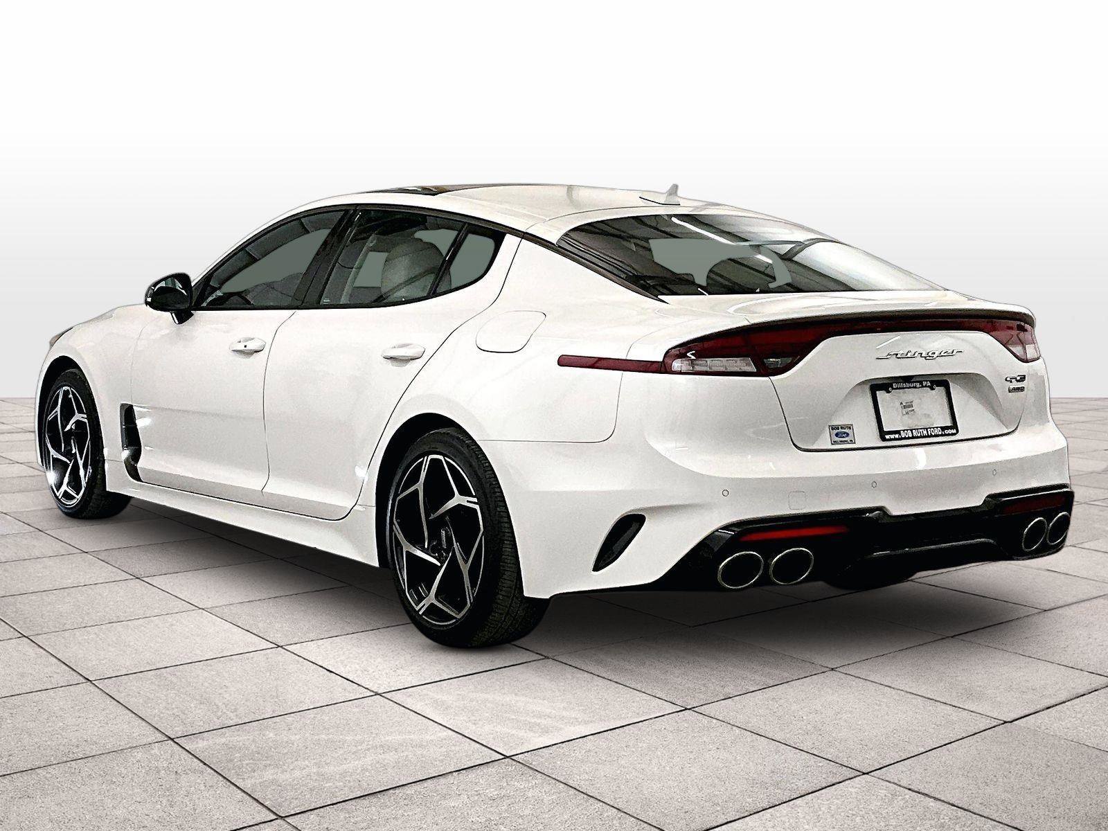 Used 2022 Kia Stinger GT-Line w/ Sun & Sound Package AWD/4WD image 10