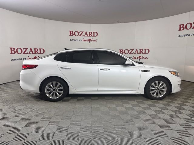 Used 2018 Kia Optima EX w/ Premium Package image 9