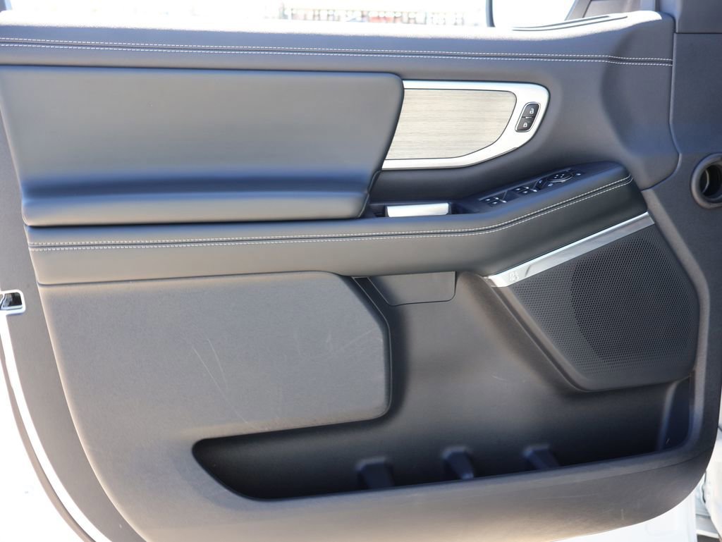 Certified 2025 Ford Expedition Max Platinum image 23