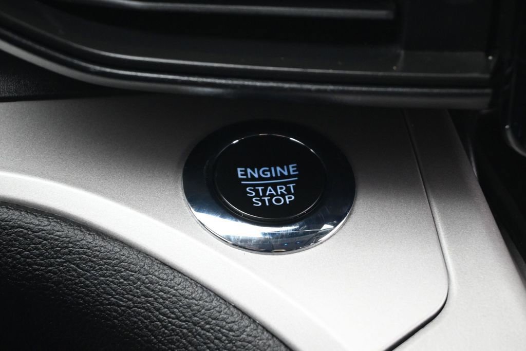 Certified 2023 Ford Explorer XLT RWD image 14