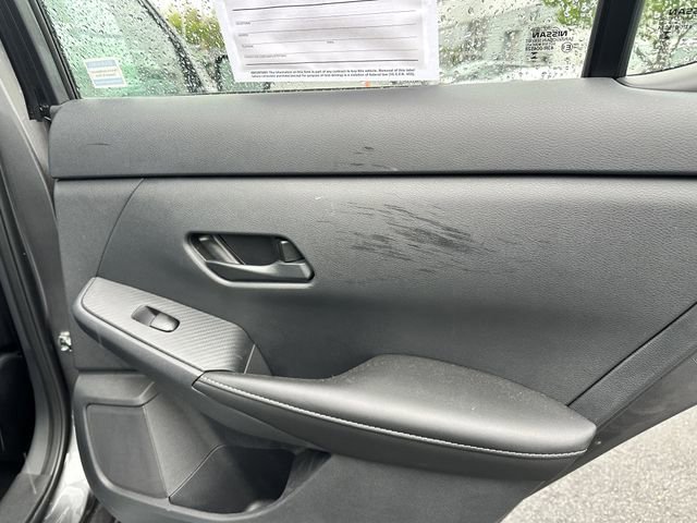 Used 2025 Nissan Sentra S FWD image 40