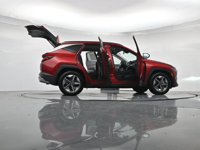 Used 2025 Hyundai Tucson SEL FWD image 52