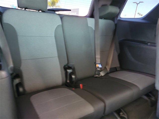 Used 2023 Chevrolet Traverse LT image 27