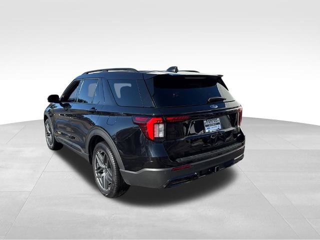 Certified 2025 Ford Explorer ST-Line w/ ST-Line Street Pack image 5
