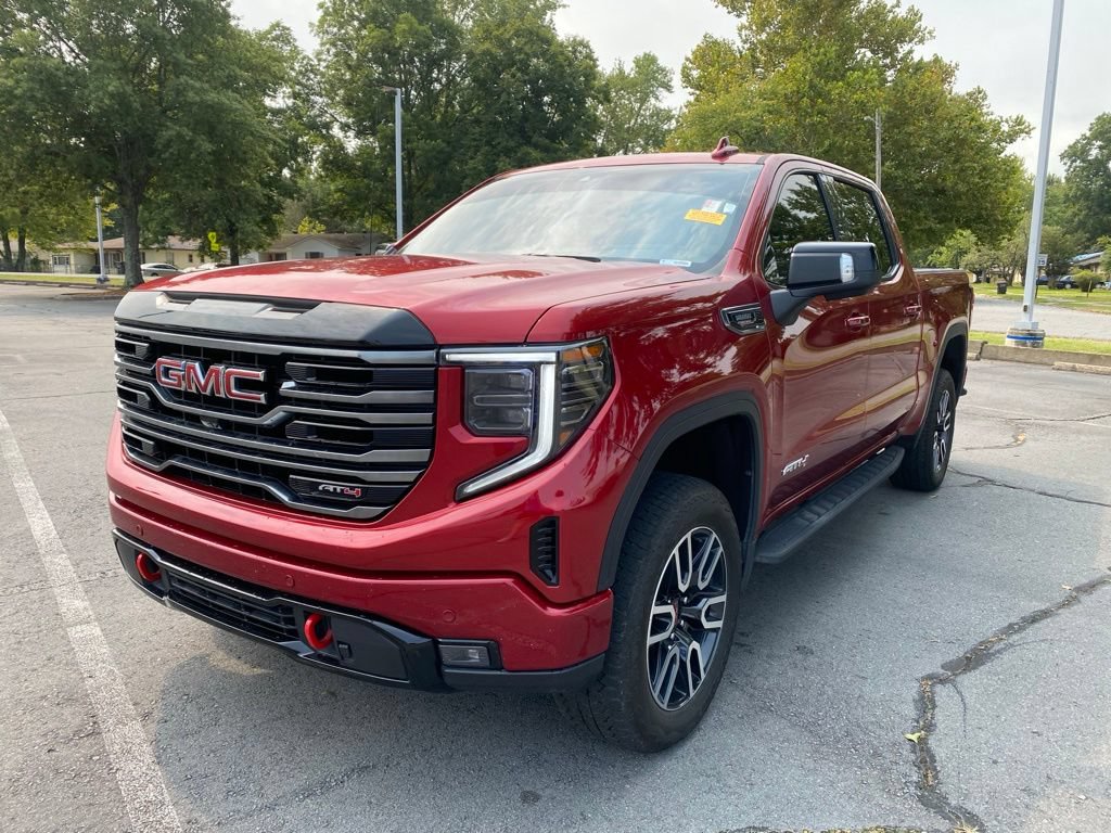Used 2025 GMC Sierra 1500 AT4 w/ AT4 Premium Package AWD/4WD image 3
