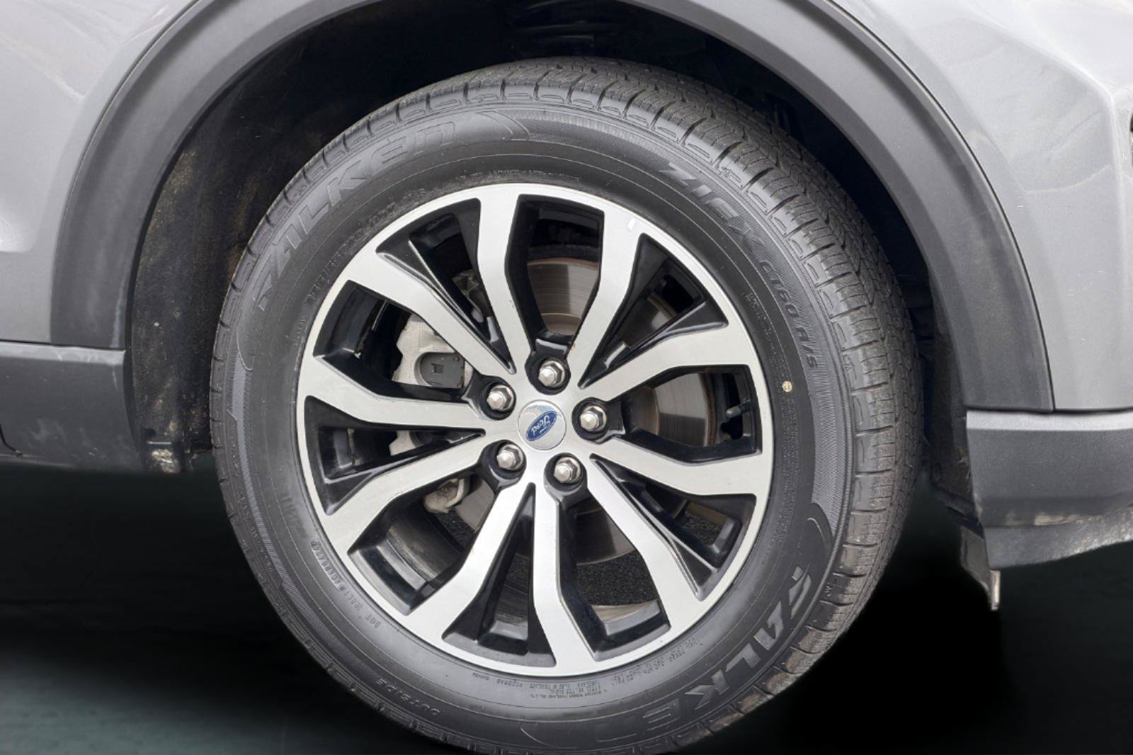 Certified 2025 Ford Explorer ST-Line AWD/4WD image 28