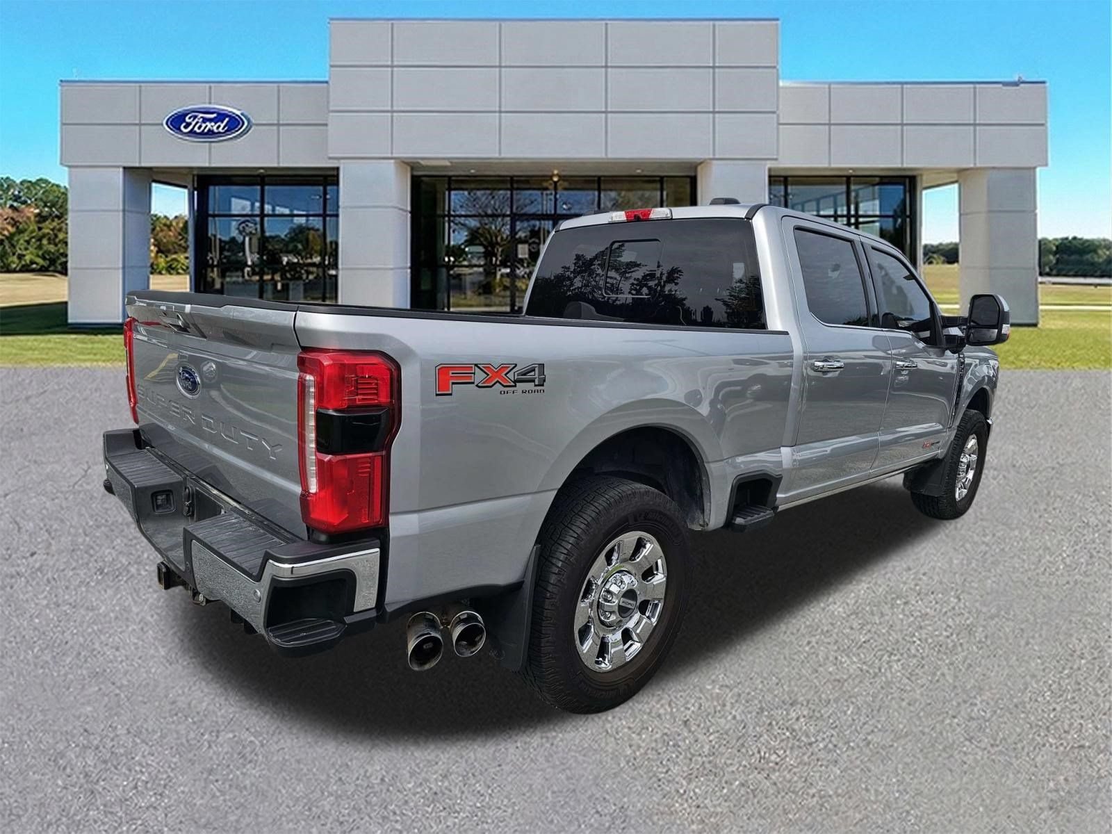 Certified 2024 Ford F250 Lariat w/ Lariat Ultimate Package AWD/4WD image 2