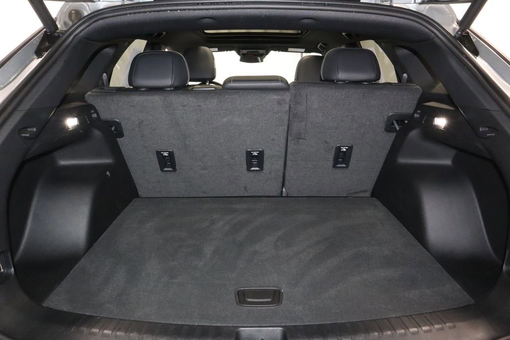 Used 2024 Chevrolet Blazer EV LT image 17