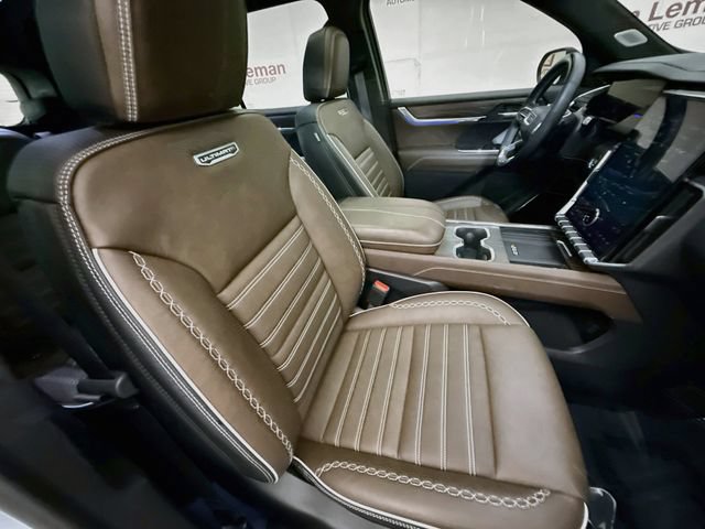 Used 2026 GMC Acadia Denali Ultimate FWD image 30