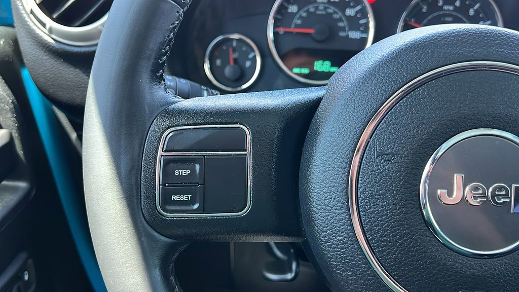 Used 2017 Jeep Wrangler Unlimited Rubicon AWD/4WD image 19