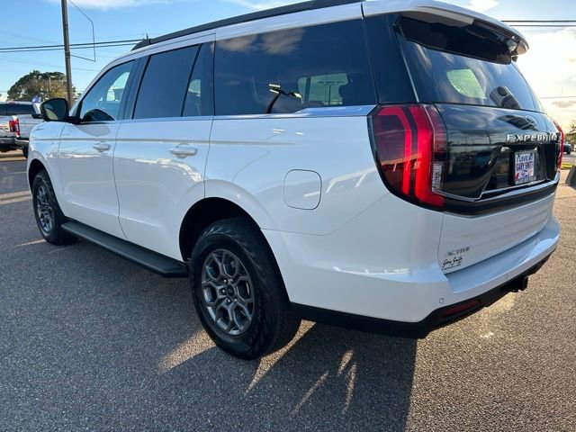 Certified 2025 Ford Expedition Active RWD image 6