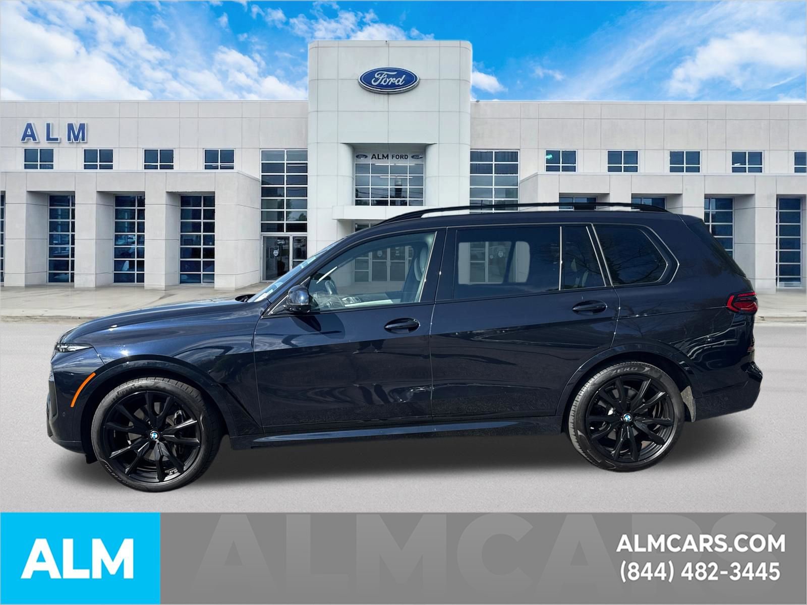 Used 2024 BMW X7 xDrive40i w/ M Sport Package AWD/4WD image 9